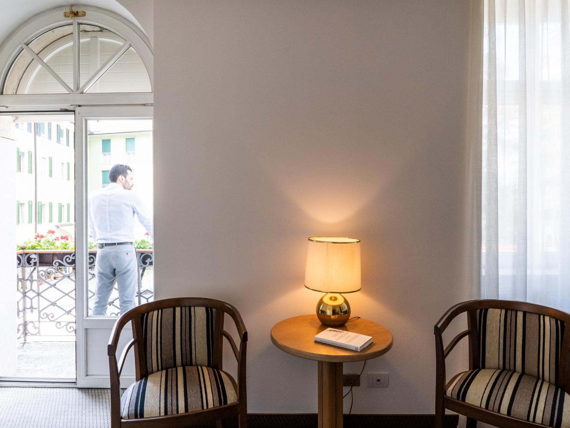Hotel Villa Regina Levico Terme Eksteriør bilde