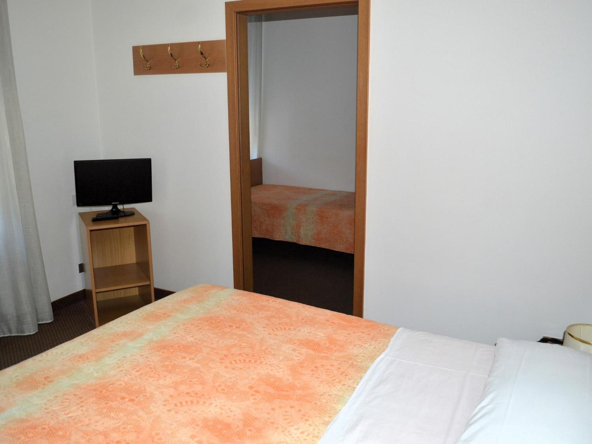 Hotel Villa Regina Levico Terme Eksteriør bilde