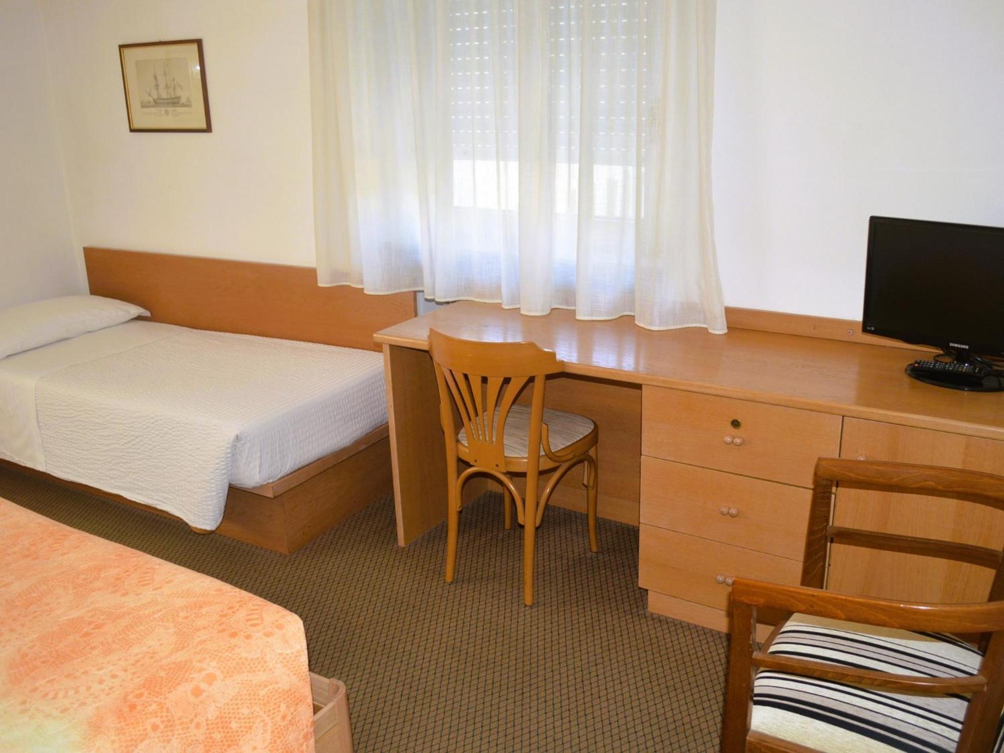 Hotel Villa Regina Levico Terme Eksteriør bilde