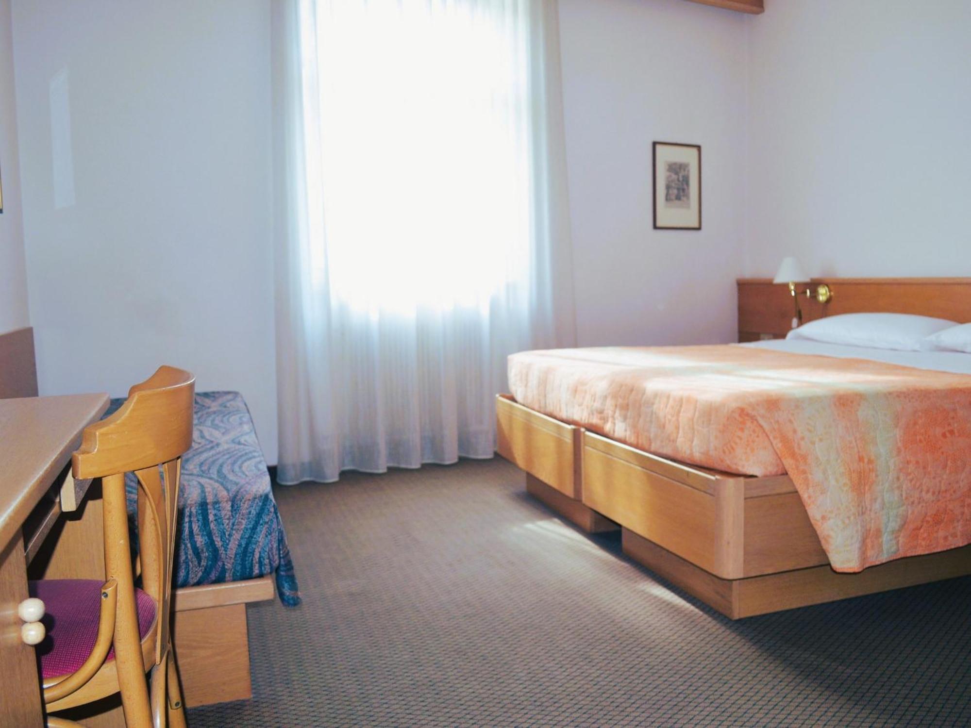 Hotel Villa Regina Levico Terme Eksteriør bilde