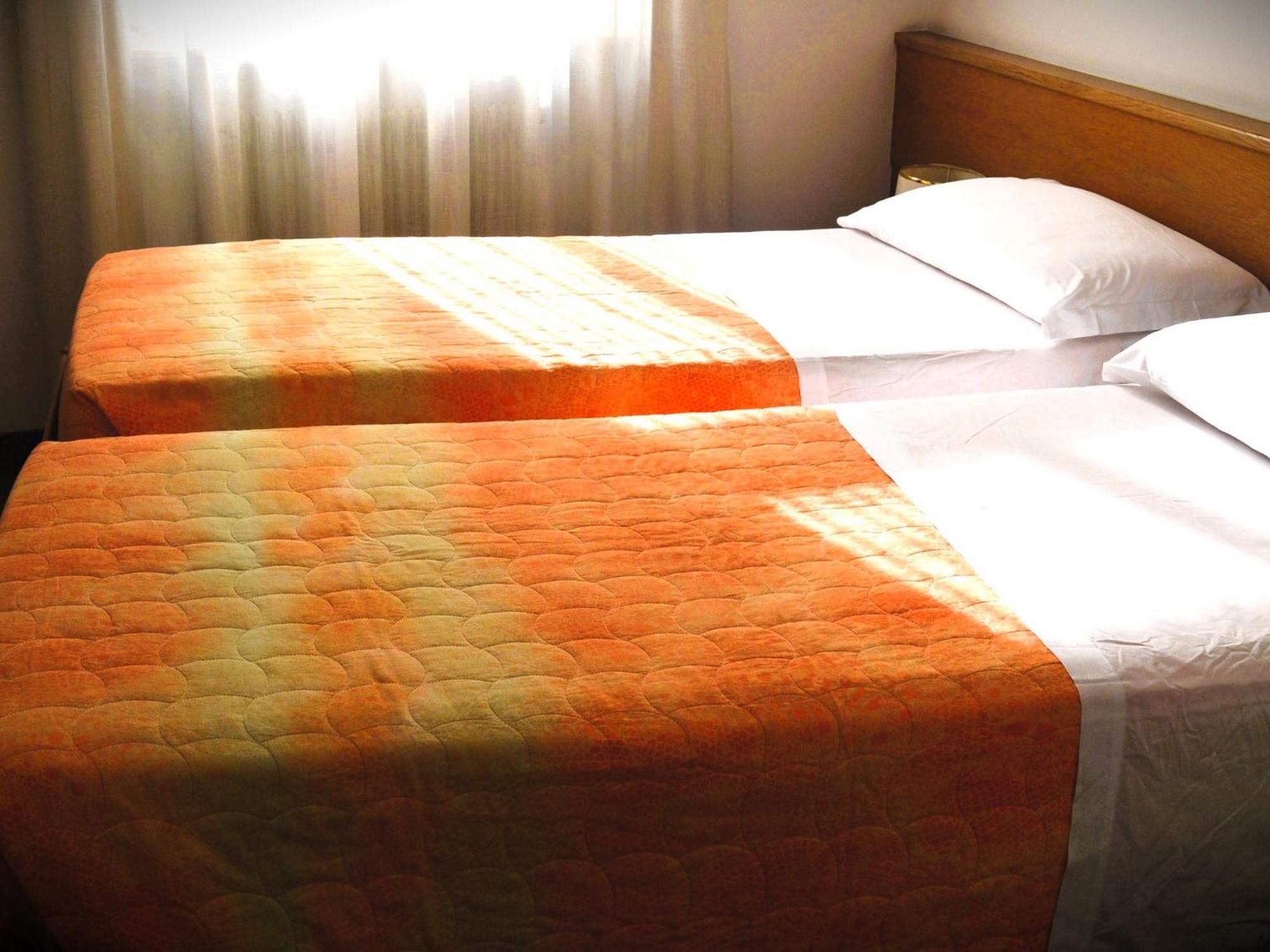 Hotel Villa Regina Levico Terme Eksteriør bilde